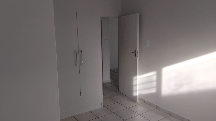 To Let 2 Bedroom Property for Rent in Myburgh Park Western Cape